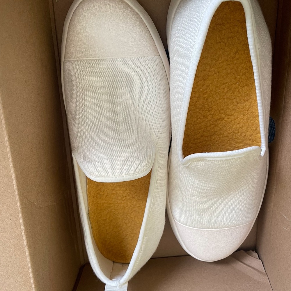 Juntos AlpaKnit Slip-On Womans 9.5 Men’s 8 New in Box